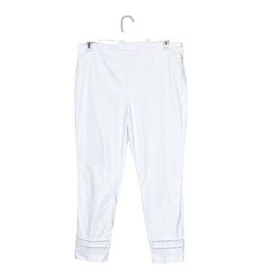 Soft Surroundings Tummy Control White Cropped Pants with Eyelet Hem